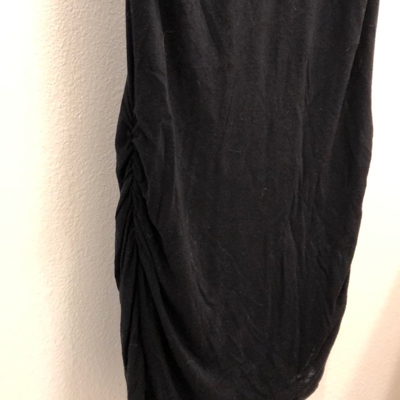 Rylee & Quinn Tank Top With Fun Back Pattern - Picture 3 of 3